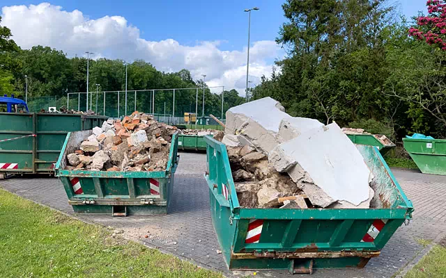 Container Service: Mietcontainer für Schrott usw.